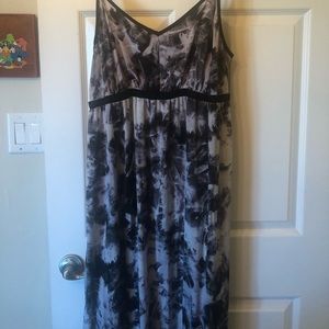 Vera Wang Maxi Dress